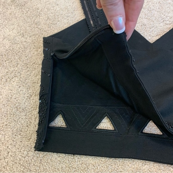 BEBE black sequin beaded cut-out crop top Sz S NWOT - Picture 3 of 9